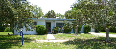 111 Maple Ave