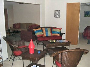 112peppertree-den2
