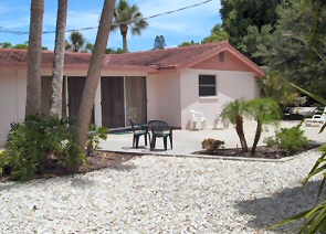 112peppertree009-back