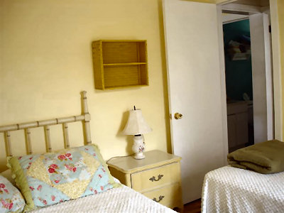 520 Spring - Bedroom