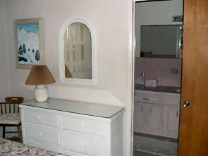 784nshore-down-bedroom2